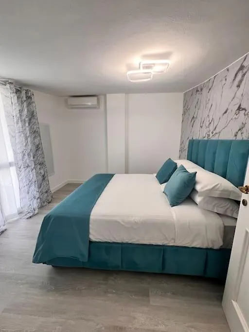 Mezzo Experience Holiday Home Eur Rome 0*,